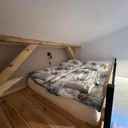 Z Antresola I Lazienka Κατάλυμα σε φάρμα