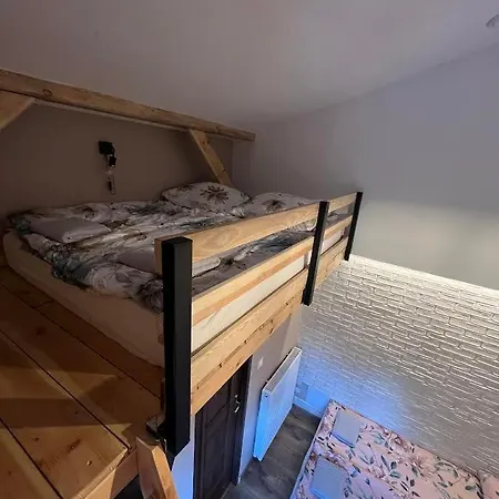 Z Antresola I Lazienka Κατάλυμα σε φάρμα Rogozno (Oborniki)